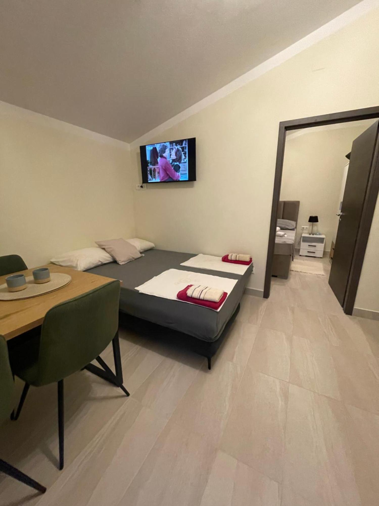 Guest House Adria دوغي رات المظهر الخارجي الصورة